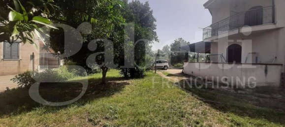 6 bedrooms Villa in Vairano Patenora, Italy No. 313941 2