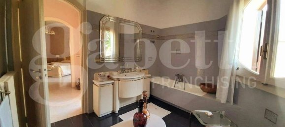 6 bedrooms Villa in Vairano Patenora, Italy No. 313941 18