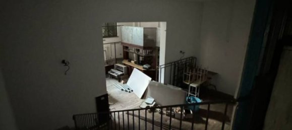 4-Zimmer Gewerbliche Immobilie in Palermo, Italy, Nr. 63137 12