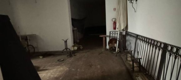 4-Zimmer Gewerbliche Immobilie in Palermo, Italy, Nr. 63137 5