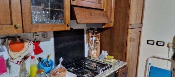 5 rooms Apartment in Cingoli, Italy No. 96695 7