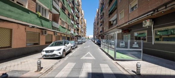 16m² Parking in Granada, Spain No. 182099 3