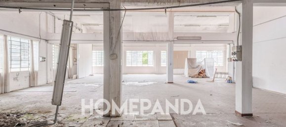 Gewerbliche Immobilie in Jerago con Orago, Italy 320m², Nr. 336415 19