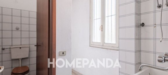 Gewerbliche Immobilie in Jerago con Orago, Italy 320m², Nr. 336415 26