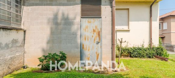 Gewerbliche Immobilie in Jerago con Orago, Italy 320m², Nr. 336415 6