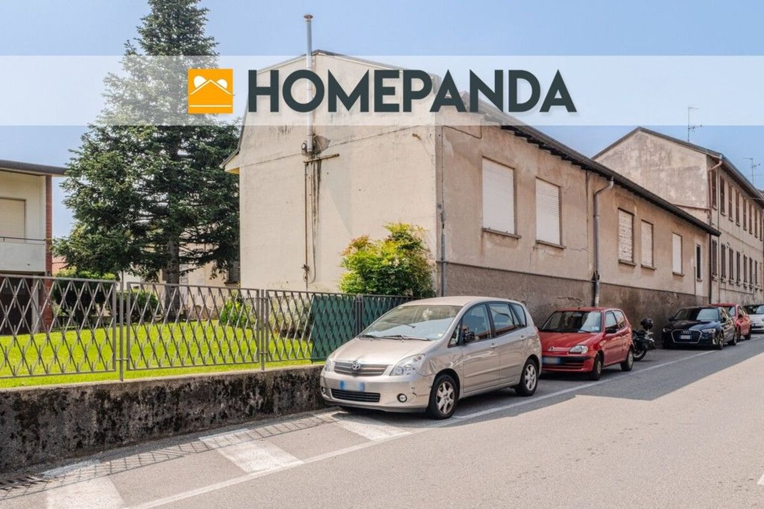 Gewerbliche Immobilie in Jerago con Orago, Italy 320m², Nr. 336415