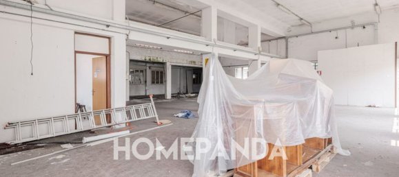 Gewerbliche Immobilie in Jerago con Orago, Italy 320m², Nr. 336415 8