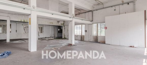 Gewerbliche Immobilie in Jerago con Orago, Italy 320m², Nr. 336415 10