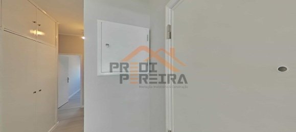 3 bedrooms Apartment in Loures, Portugal No. 94622 12