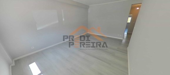 3 bedrooms Apartment in Loures, Portugal No. 94622 17