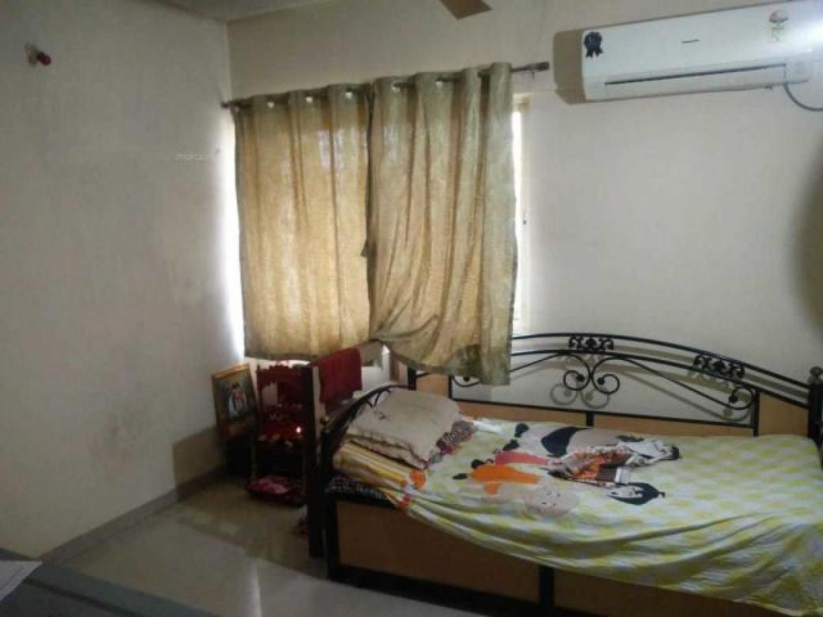 2 bedrooms House in Pune, India No. 24259