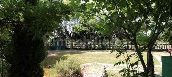 3 Schlafzimmer Haus in Carpi, Italy, Nr. 301062 4