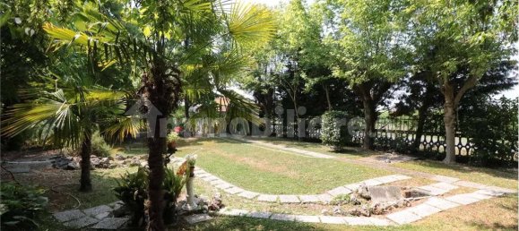 3 Schlafzimmer Haus in Carpi, Italy, Nr. 301062 5