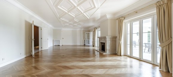 7 bedrooms Villa in Cascais, Portugal No. 182231 9