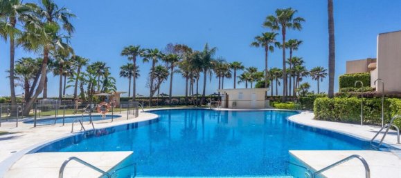 2 bedrooms Penthouse in Estepona, Spain No. 53089 2