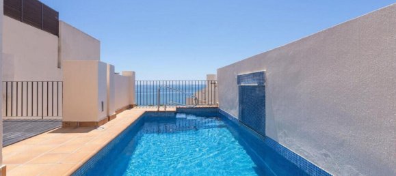 2 bedrooms Penthouse in Estepona, Spain No. 53089 16