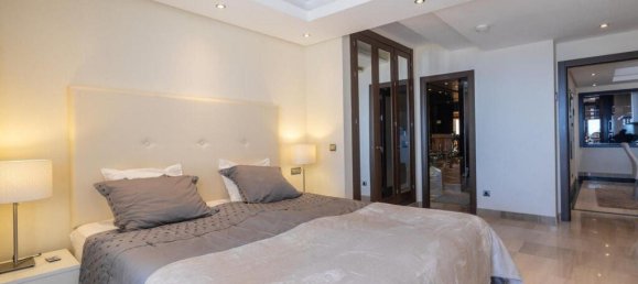 2 bedrooms Penthouse in Estepona, Spain No. 53089 14