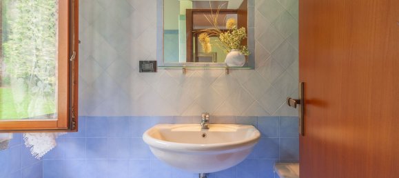 3 bedrooms House in Perledo, Italy No. 329707 18