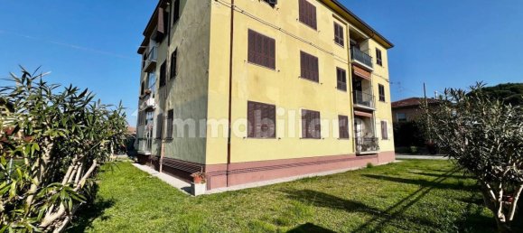2 bedrooms Apartment in Ravenna, Italy No. 9329 5