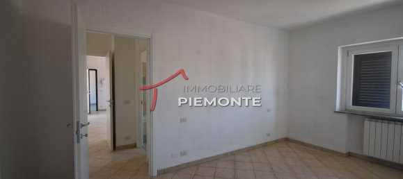 3 rooms Apartment in Fontaneto d'Agogna, Italy No. 170006 5