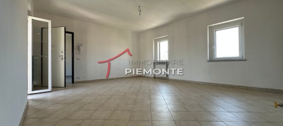 3 rooms Apartment in Fontaneto d'Agogna, Italy No. 170006 13