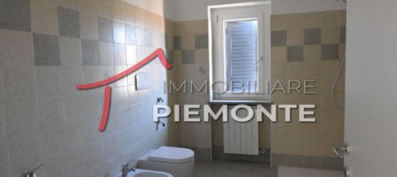 3 rooms Apartment in Fontaneto d'Agogna, Italy No. 170006 2