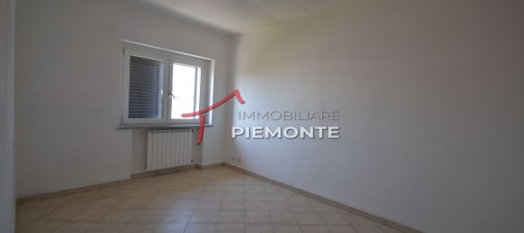 3 rooms Apartment in Fontaneto d'Agogna, Italy No. 170006 3