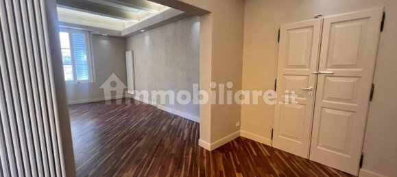 Квартира с 2 спальнями в Модена, Италия № 379663 4