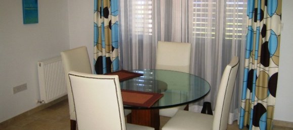 3 bedrooms Villa in Paphos, Cyprus No. 1653 7