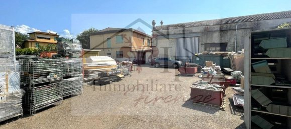  مستودع في Campi Bisenzio, Italy 250متر مربع رقم 298024 2
