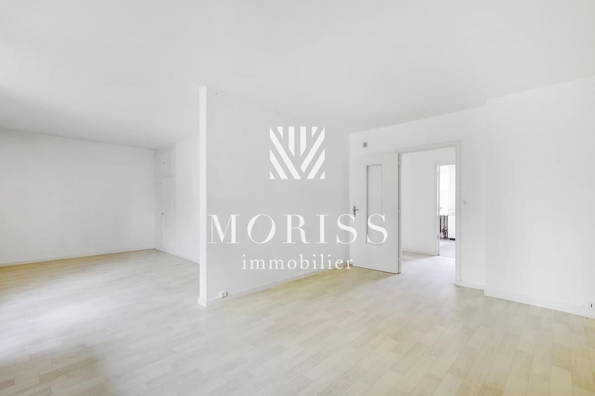 2 bedrooms Apartment in Montreuil, France No. 182403