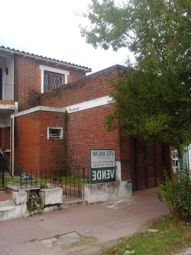 5 bedrooms House in Mar del Plata, Argentina No. 86306