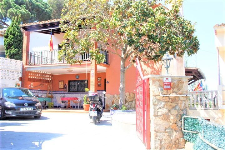 3 bedrooms House in Lloret de Mar, Spain No. 110014