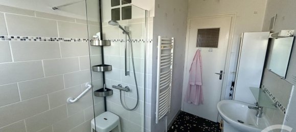 4 bedrooms House in Esternay, France No. 230199 6