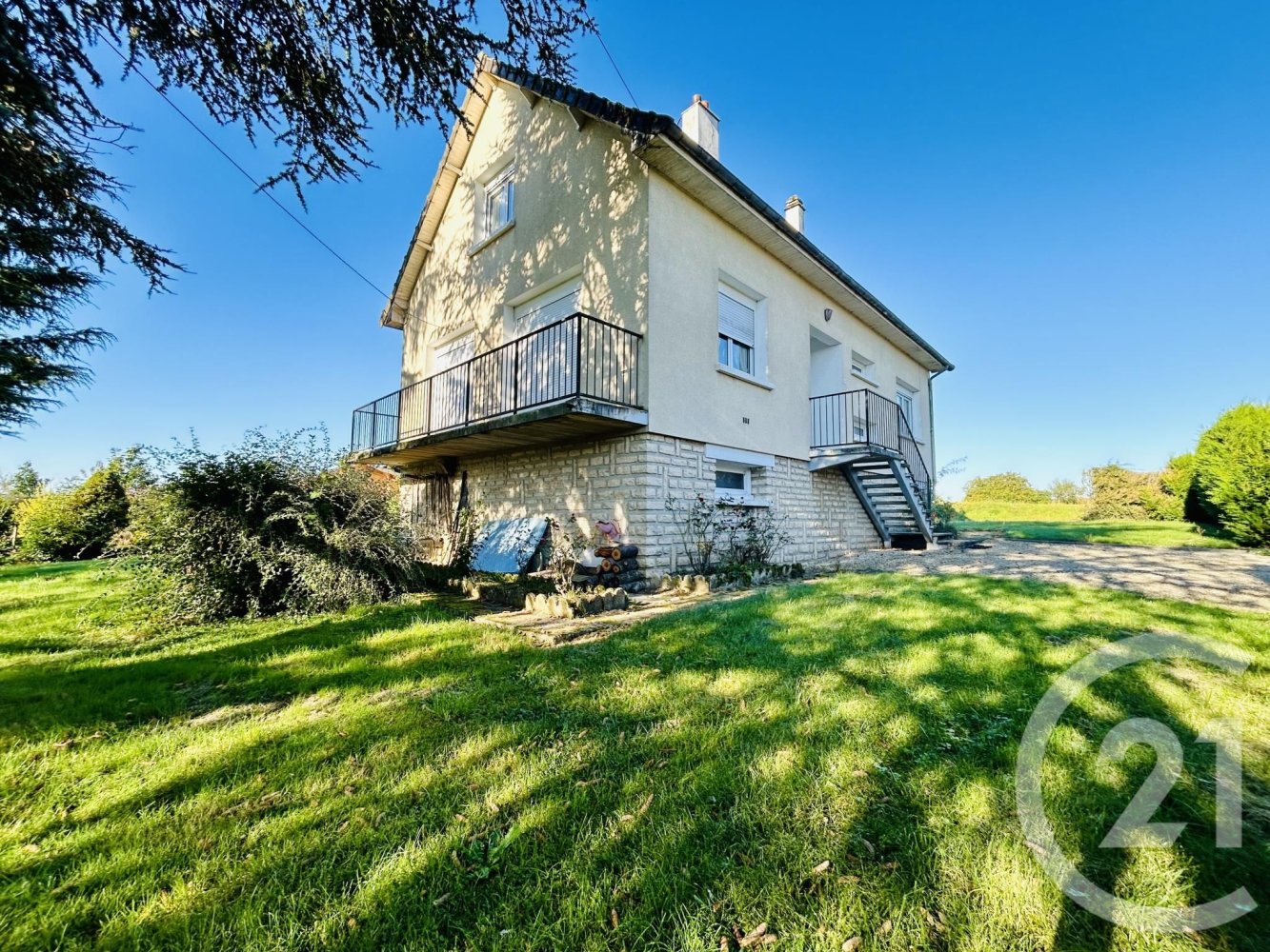 4 bedrooms House in Esternay, France No. 230199