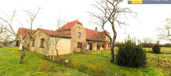 Casa de 4 dormitorios en Saint-Germain-du-Bois, France No. 204579 2