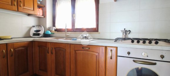 3 bedrooms Apartment in Ascoli Piceno, Italy No. 378887 3