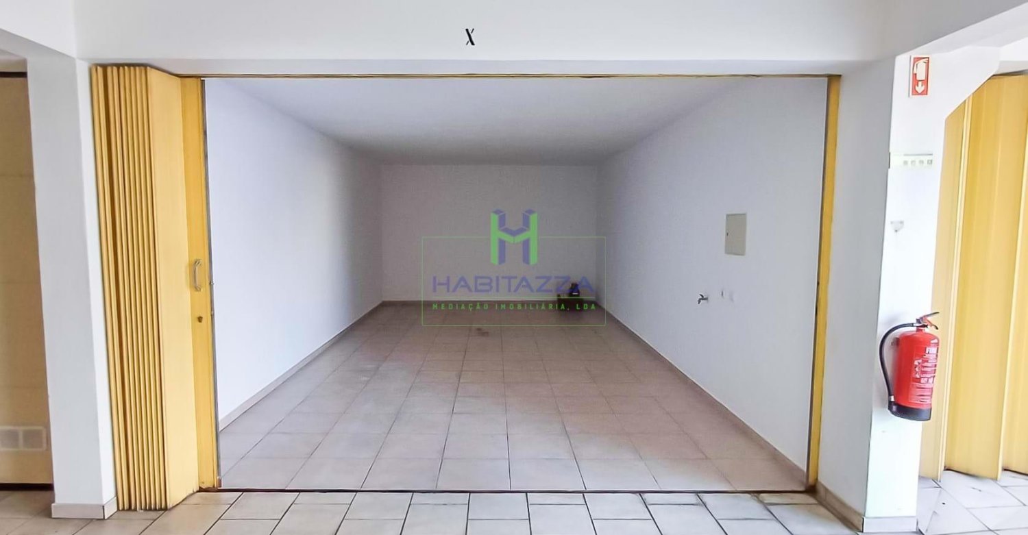  مرآب في Lagos, Portugal 30متر مربع رقم 332000