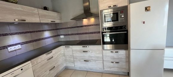 4 bedrooms House in Trebes, France No. 315175 6