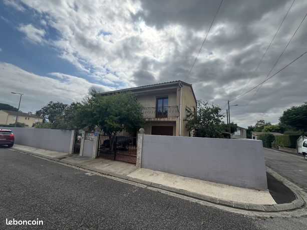 4 bedrooms House in Trebes, France No. 315175