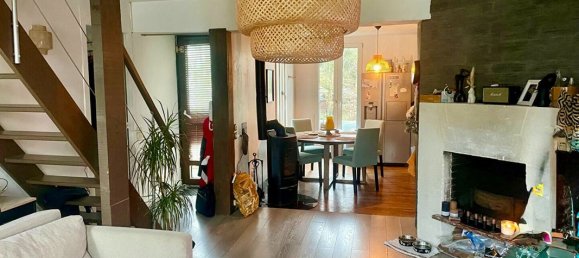 3 Schlafzimmer Doppelhaus in Montmorency, France, Nr. 148209 2