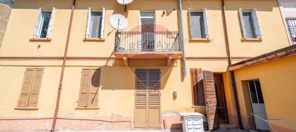 4 Schlafzimmer Wohnung in Dosolo, Italy, Nr. 359462 28