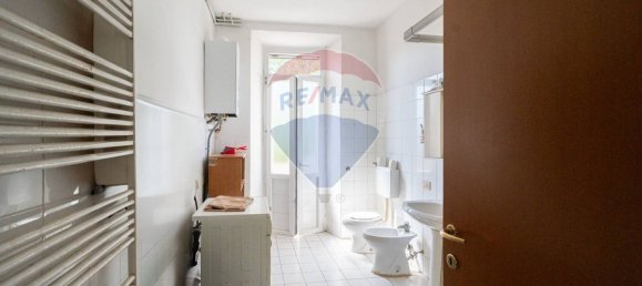 4 Schlafzimmer Wohnung in Dosolo, Italy, Nr. 359462 10