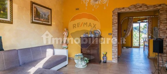 3 Schlafzimmer Wohnung in Mascalucia, Italy, Nr. 321173 4