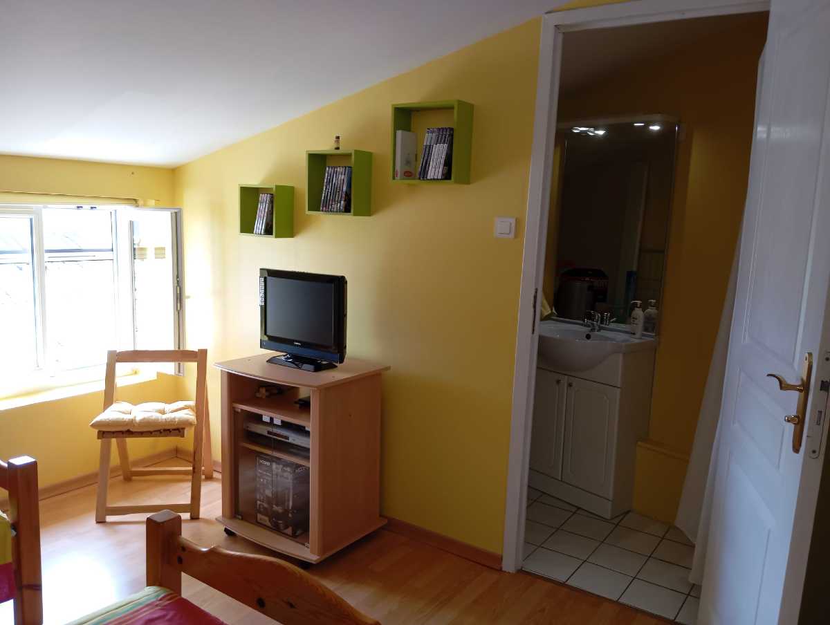 2 Schlafzimmer Haus in La Roche-Blanche, France, Nr. 203476