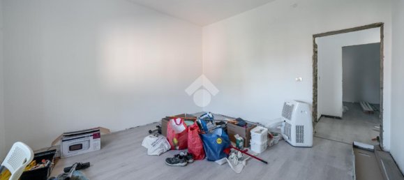 7-Zimmer Gebäude in Reggio Emilia, Italy, Nr. 5986 17