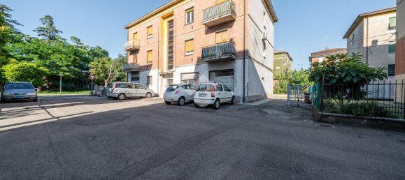7-Zimmer Gebäude in Reggio Emilia, Italy, Nr. 5986 33