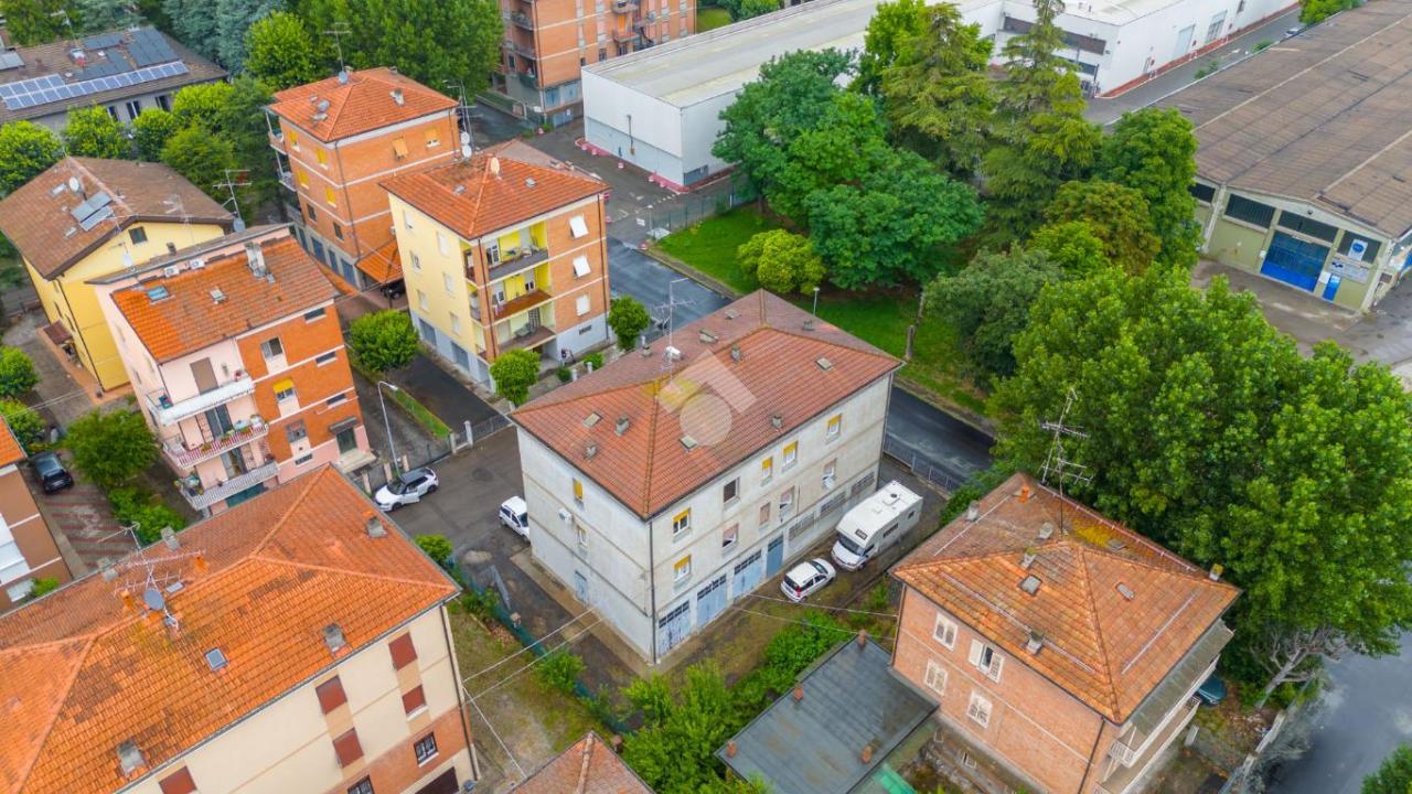 7-Zimmer Gebäude in Reggio Emilia, Italy, Nr. 5986