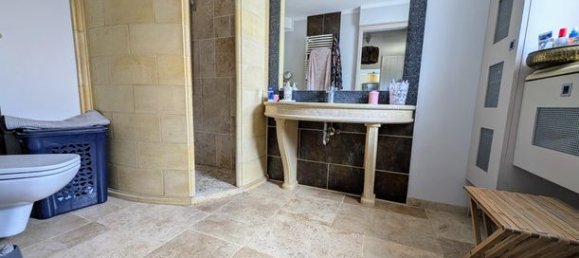 6 bedrooms House in Seine-Maritime, France No. 360017 18