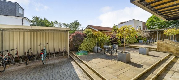 1 bedroom Apartment in London, United Kingdom No. 7687 2